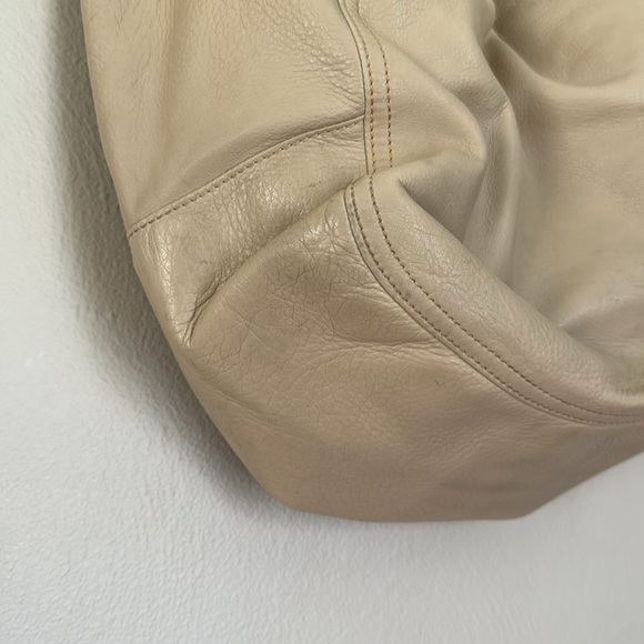 Vintage Dooney & Bourke tortoiseshell Elegant Cream Leather Tote Bag - Picture 6 of 12